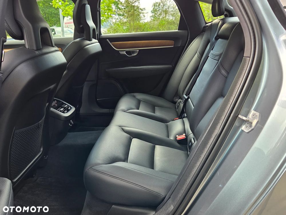 Volvo S90 D4 AWD Geartronic Inscription - 4