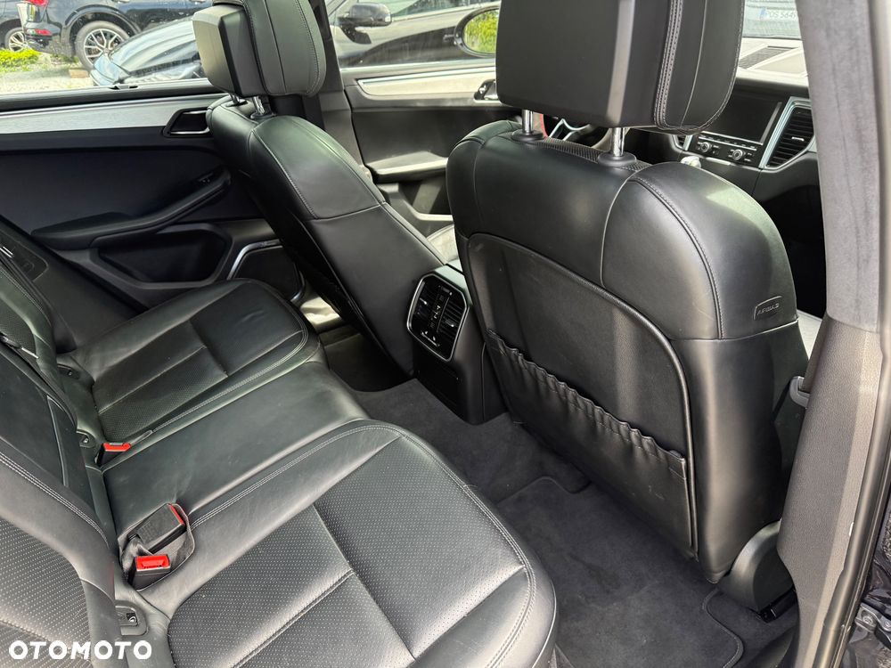 Porsche Macan Turbo PDK - 10