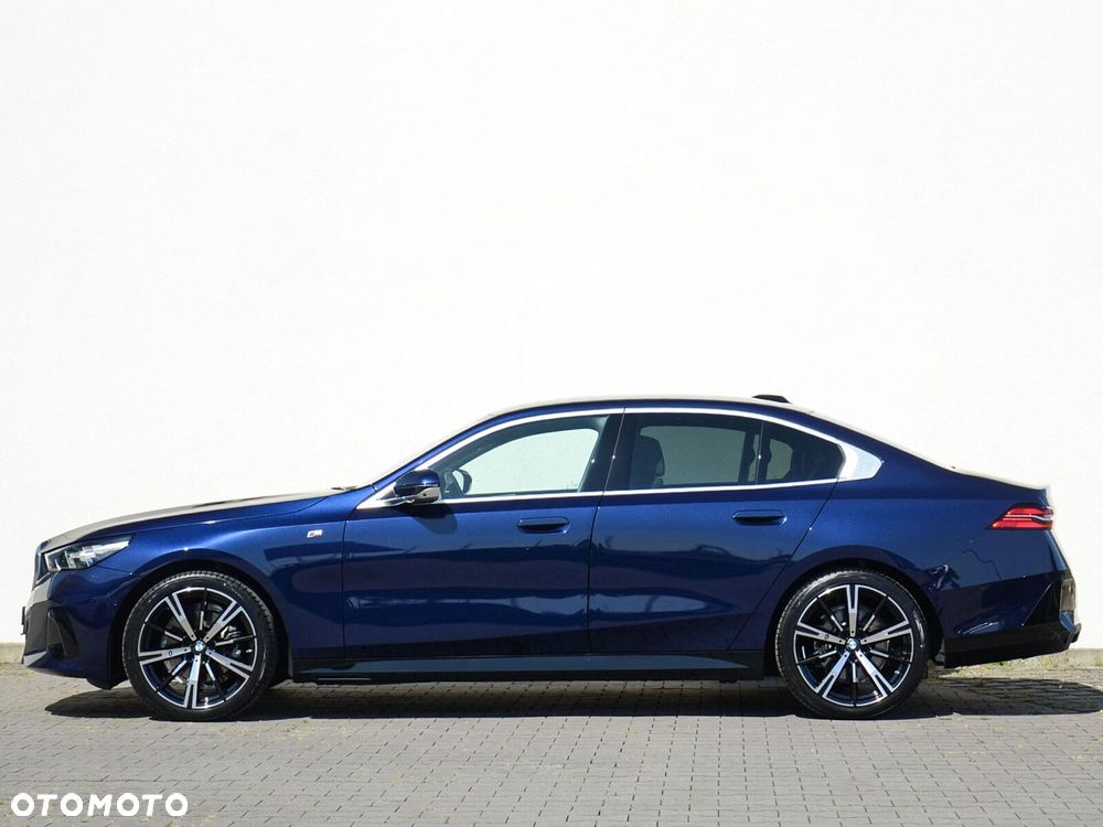 BMW Seria 5 520d xDrive - 7
