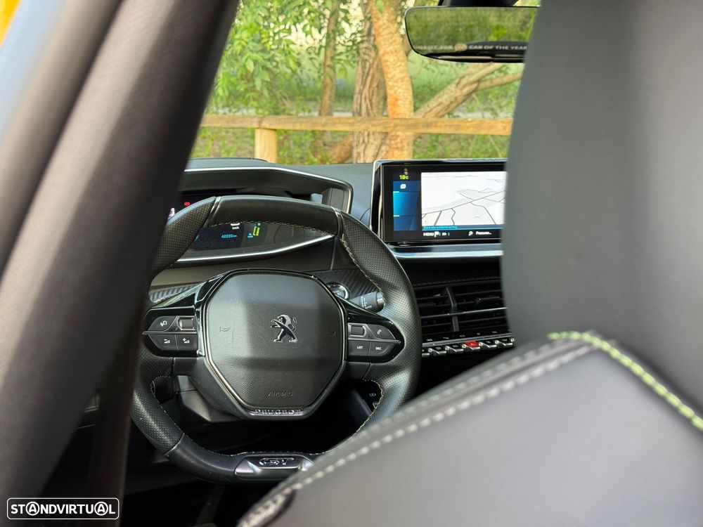 Peugeot e-208 50 kWh GT Line - 32