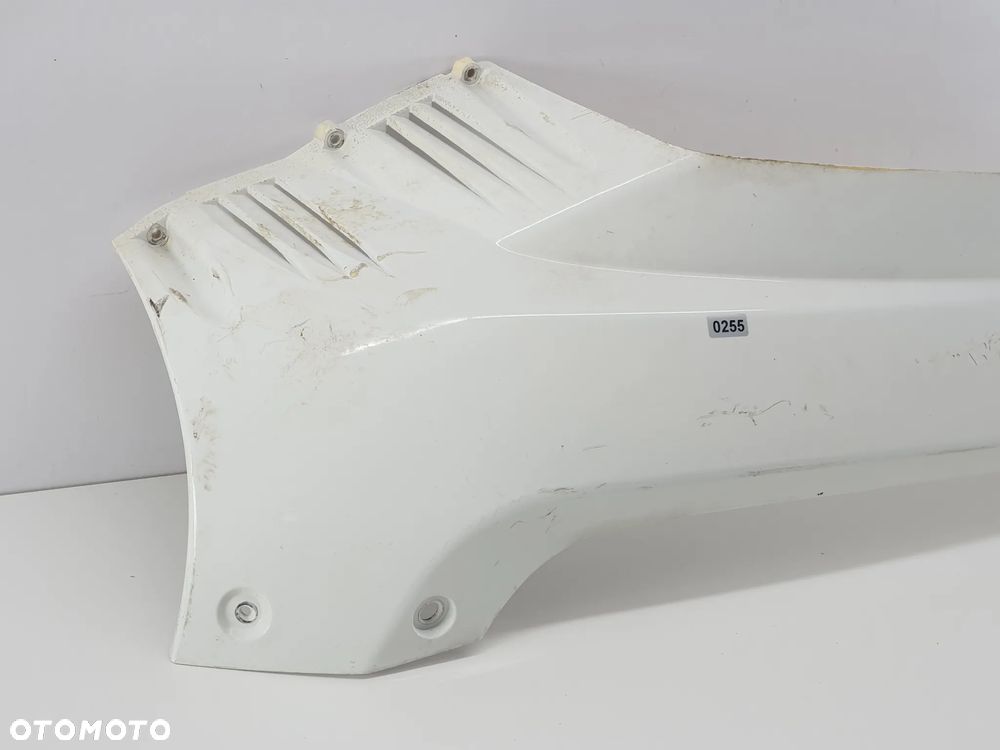 PLUG OWIEWKA DOLNA PRAWA OSLONA PEUGEOT E-VIVACITY - 2