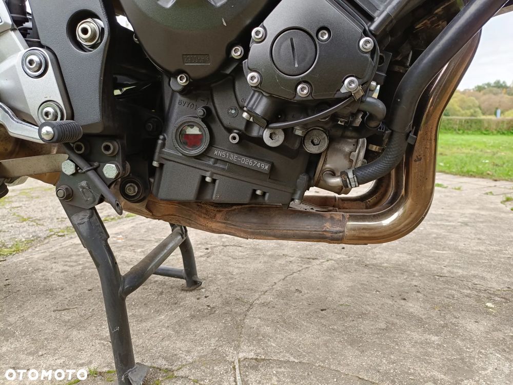 Yamaha FZ - 16