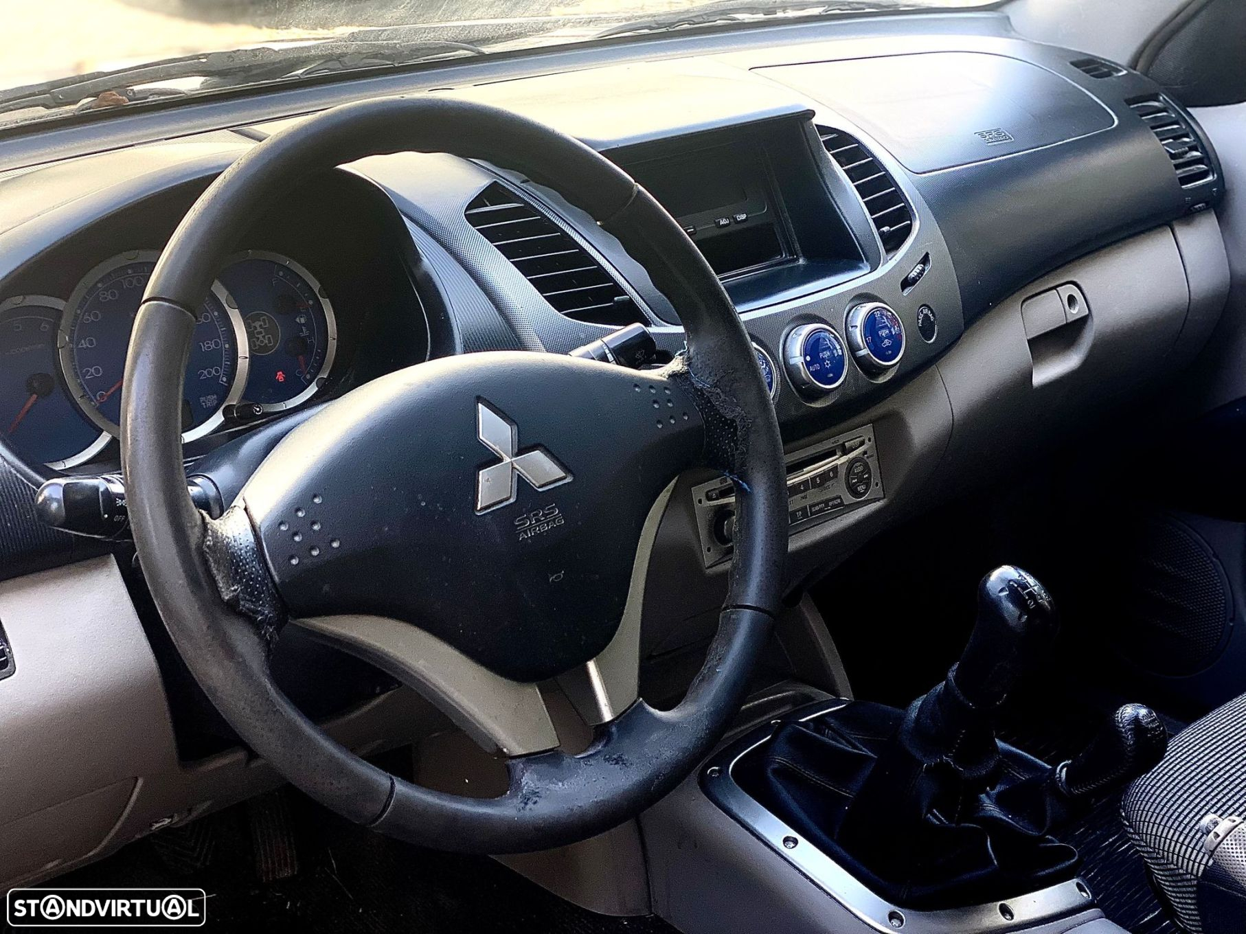 Mitsubishi L200 Pick Up 4x4 Intense Club Cab - 18
