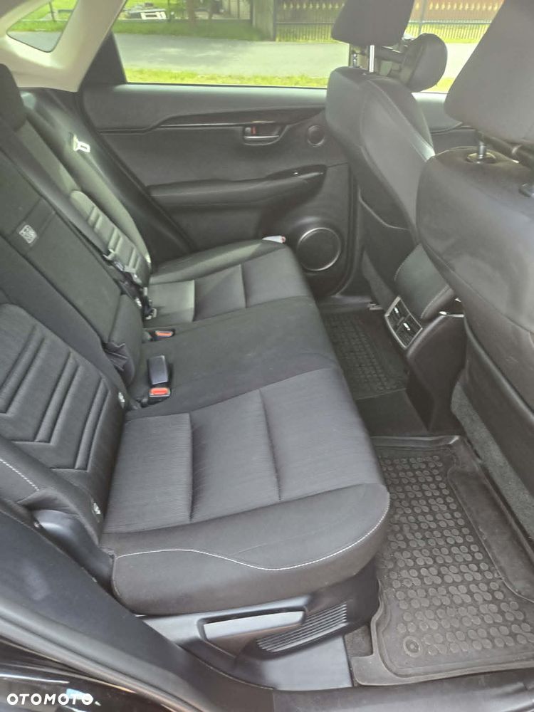 Lexus NX - 7