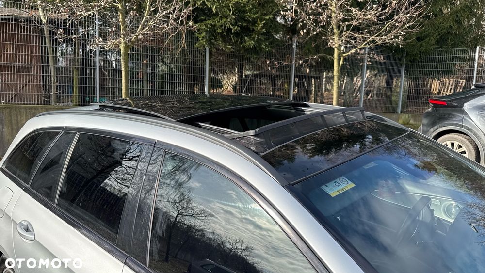 Mercedes-Benz Klasa E 220 d 9G-TRONIC - 13