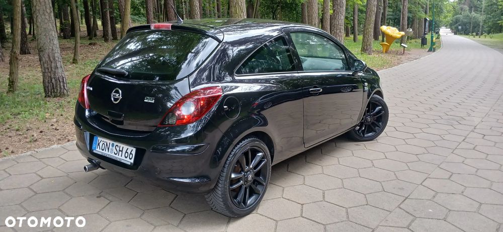 Opel Corsa 1.4 16V Edition 150 - 11