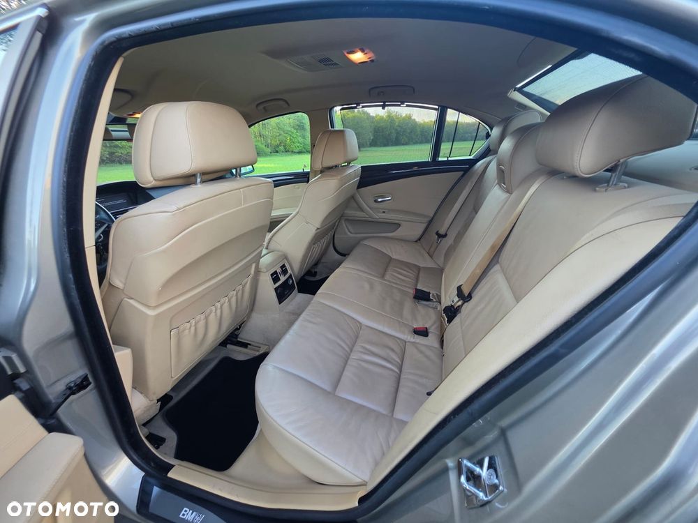 BMW Seria 5 - 17