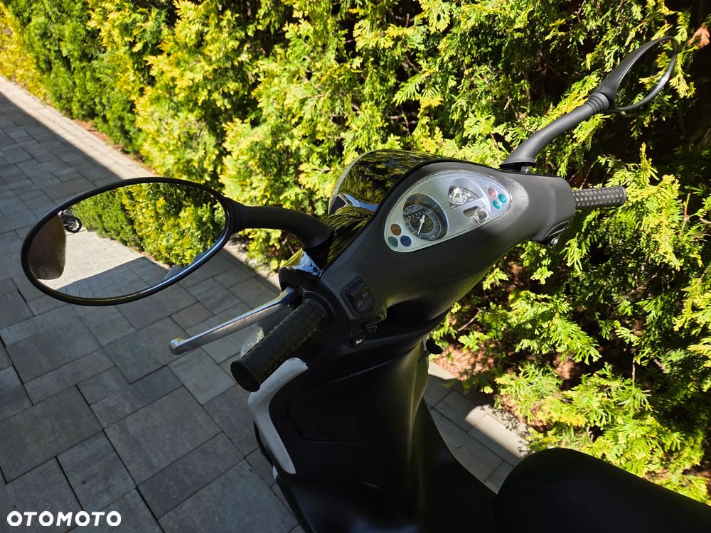 Piaggio FLY - 12