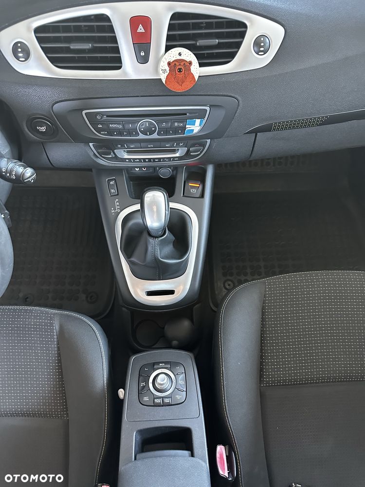 Renault Scenic - 8