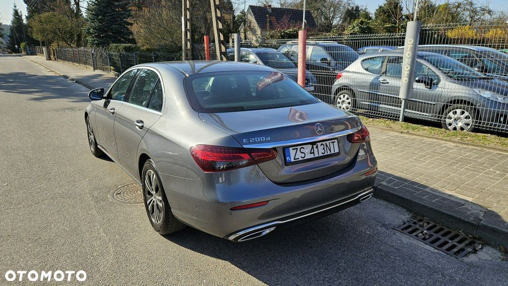 Mercedes-Benz Klasa E - 11