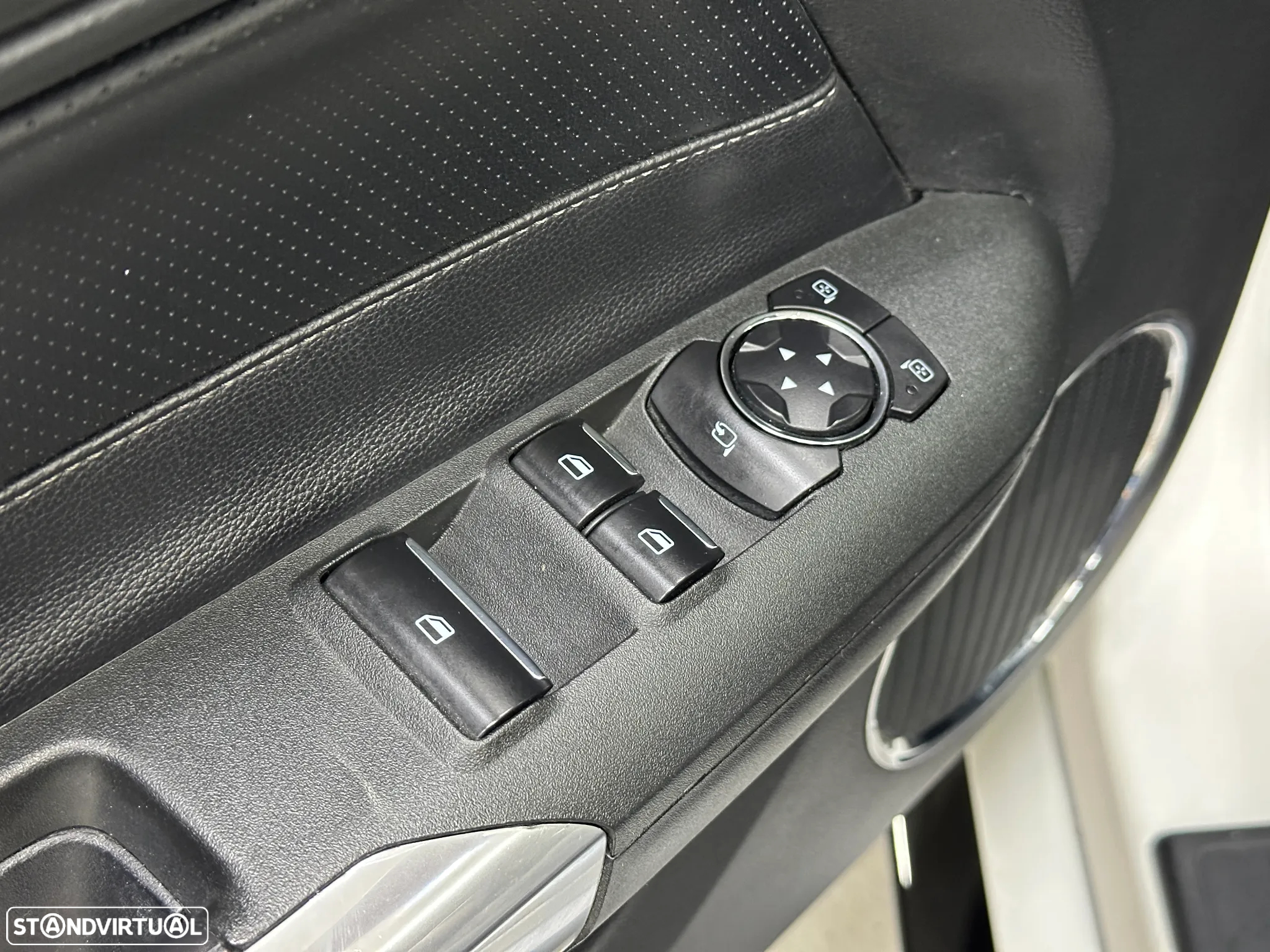 Ford Mustang Cabrio 2.3 Eco Boost - 16
