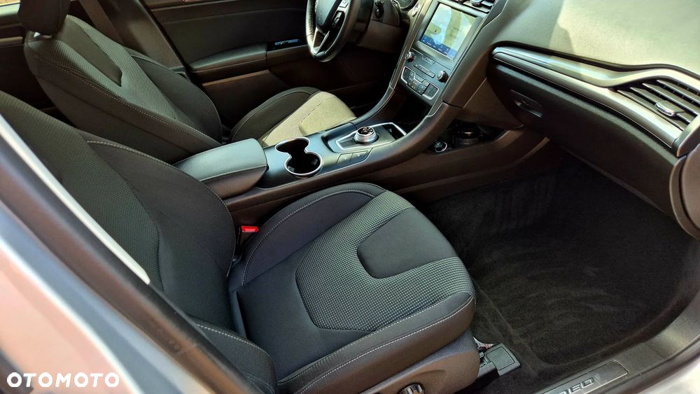 Ford Mondeo 2.0 EcoBlue Titanium - 22
