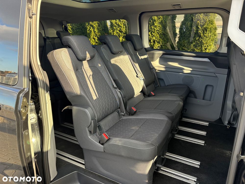 Ford Tourneo Custom 320 L2H1 VA Autm Titanium - 10