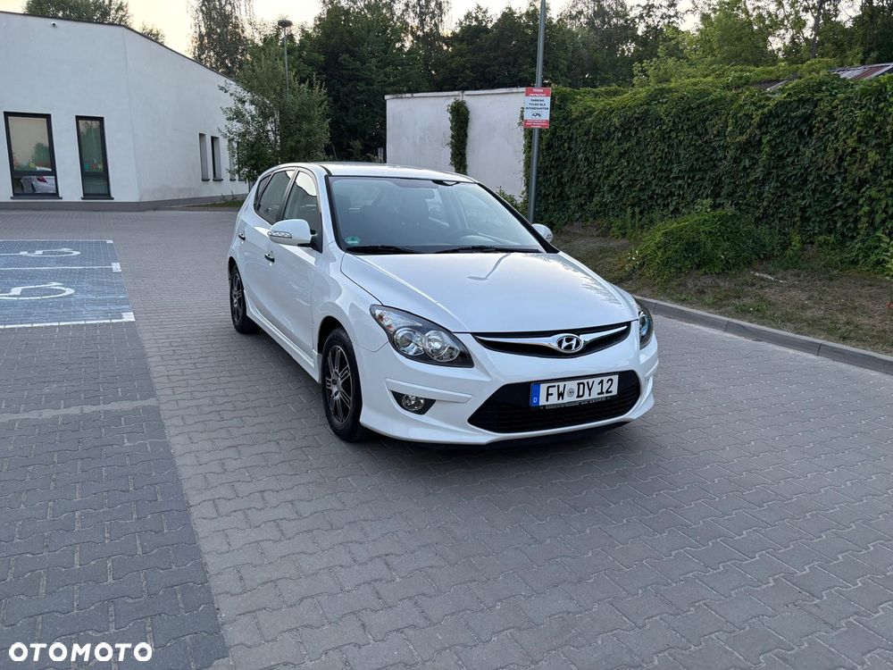Hyundai i30 1.4 Comfort World Cup - 35
