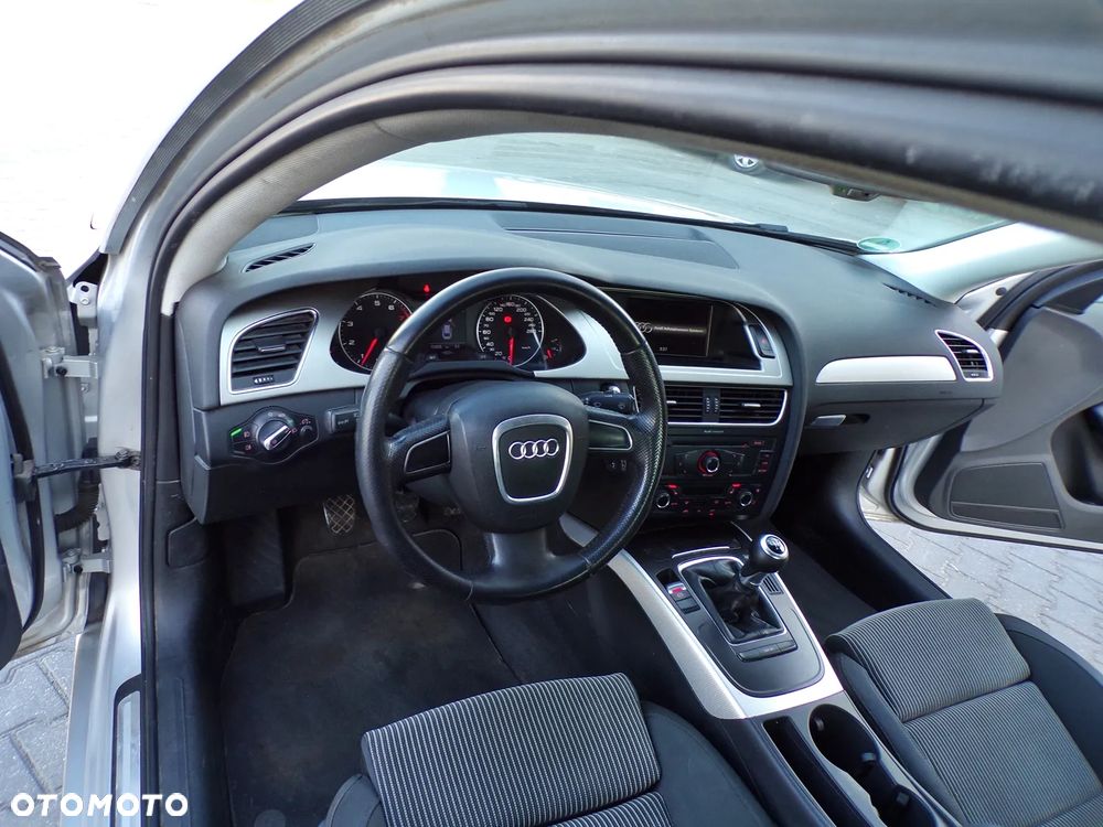 Audi A4 Avant 1.8 TFSI Attraction - 15