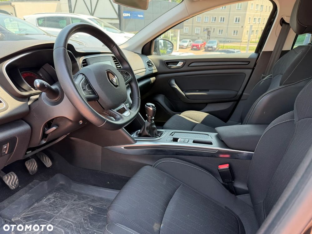 Renault Megane 1.3 TCe FAP Limited - 6