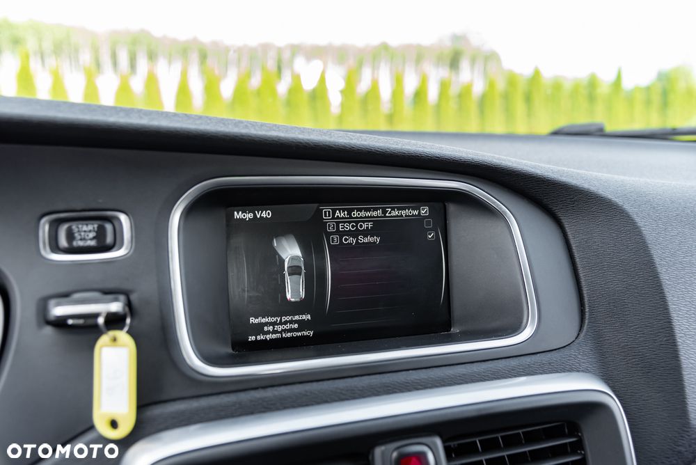 Volvo V40 Cross Country 2016
