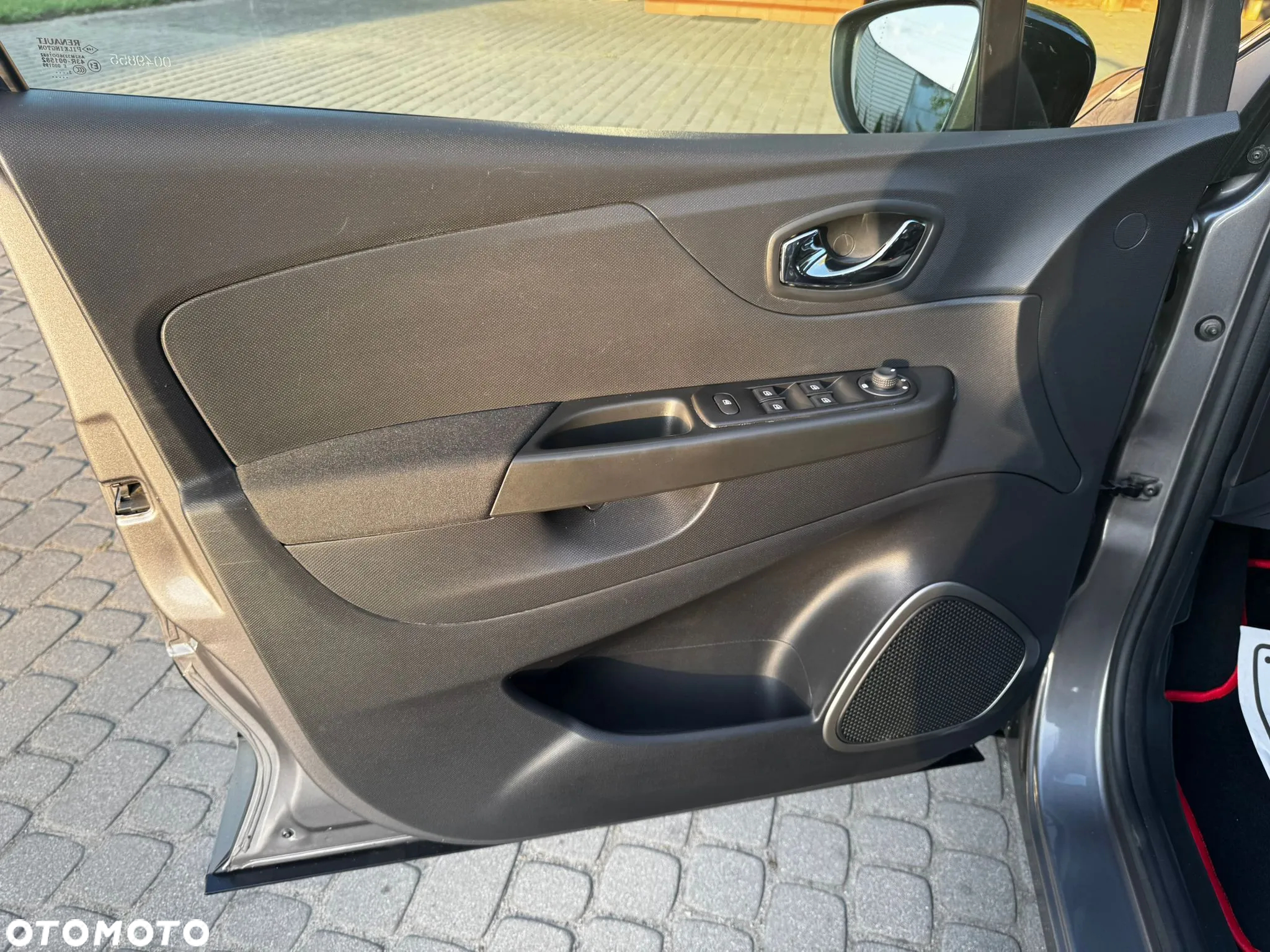 Renault Captur - 22