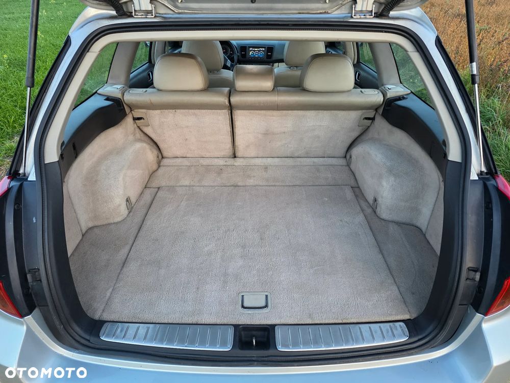 Subaru Outback - 34