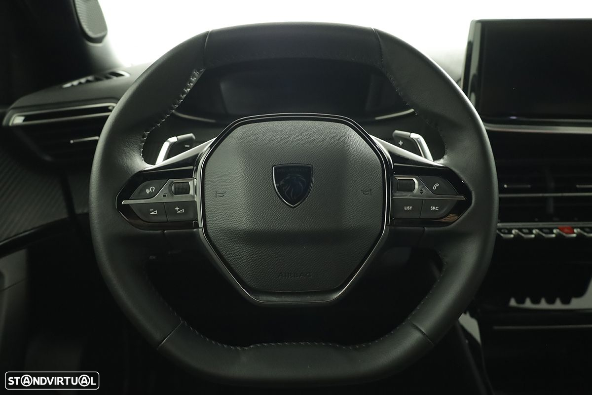 Peugeot 2008 1.2 PureTech Allure EAT8 - 15