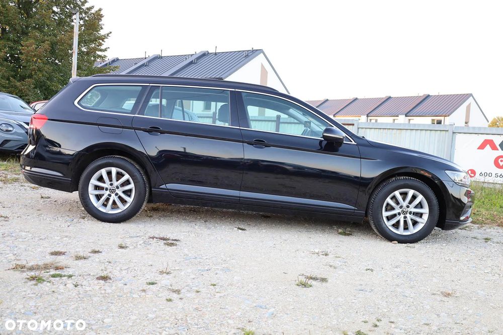 Volkswagen Passat - 10