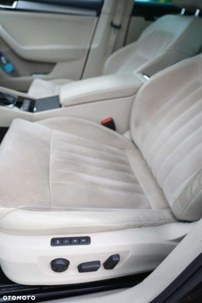 Skoda Superb 2.0 TDI Style DSG - 14