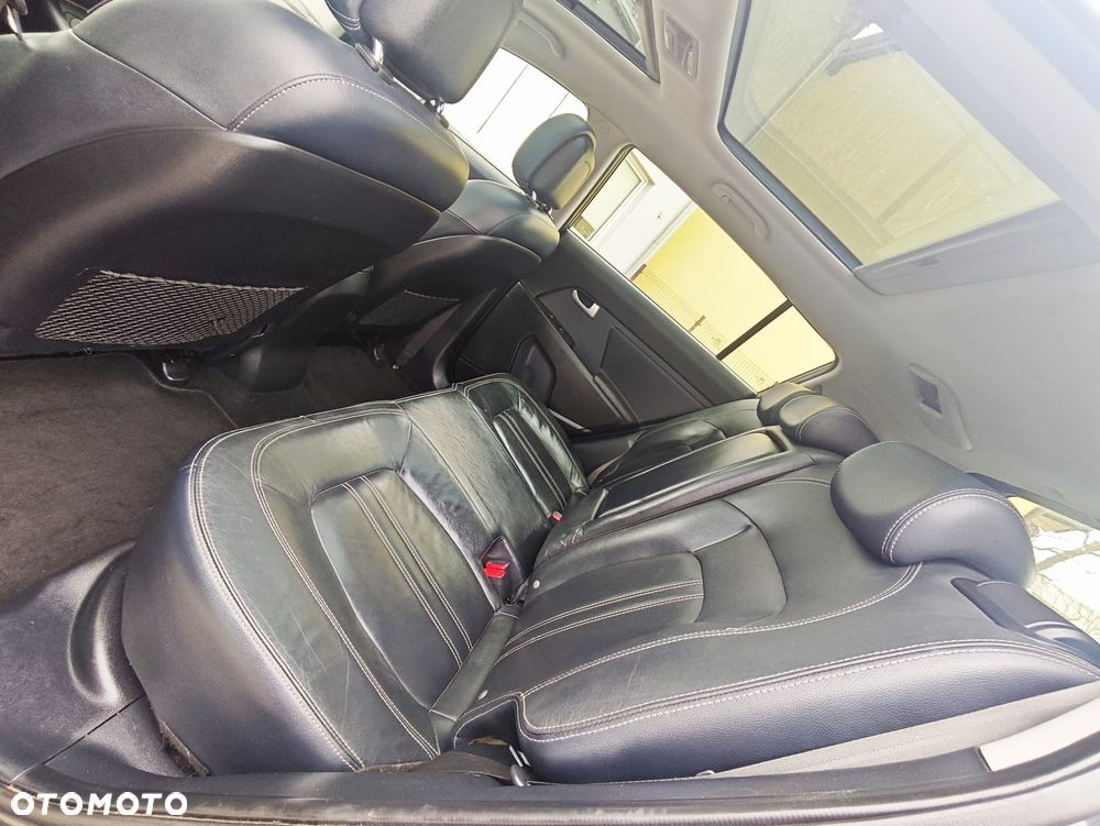 Kia Sportage 2.0 CRDI 4WD Attract - 26