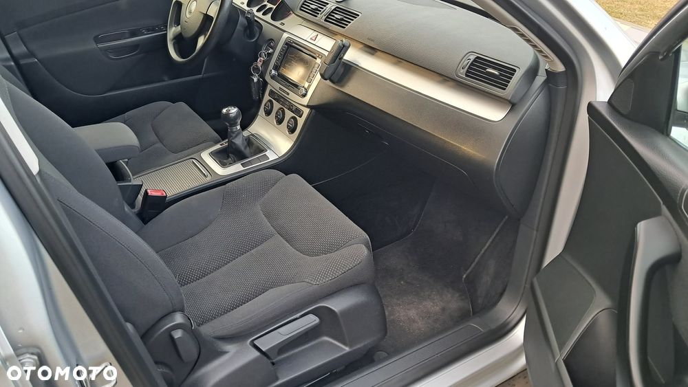 Volkswagen Passat 1.8 TSI Individual - 5