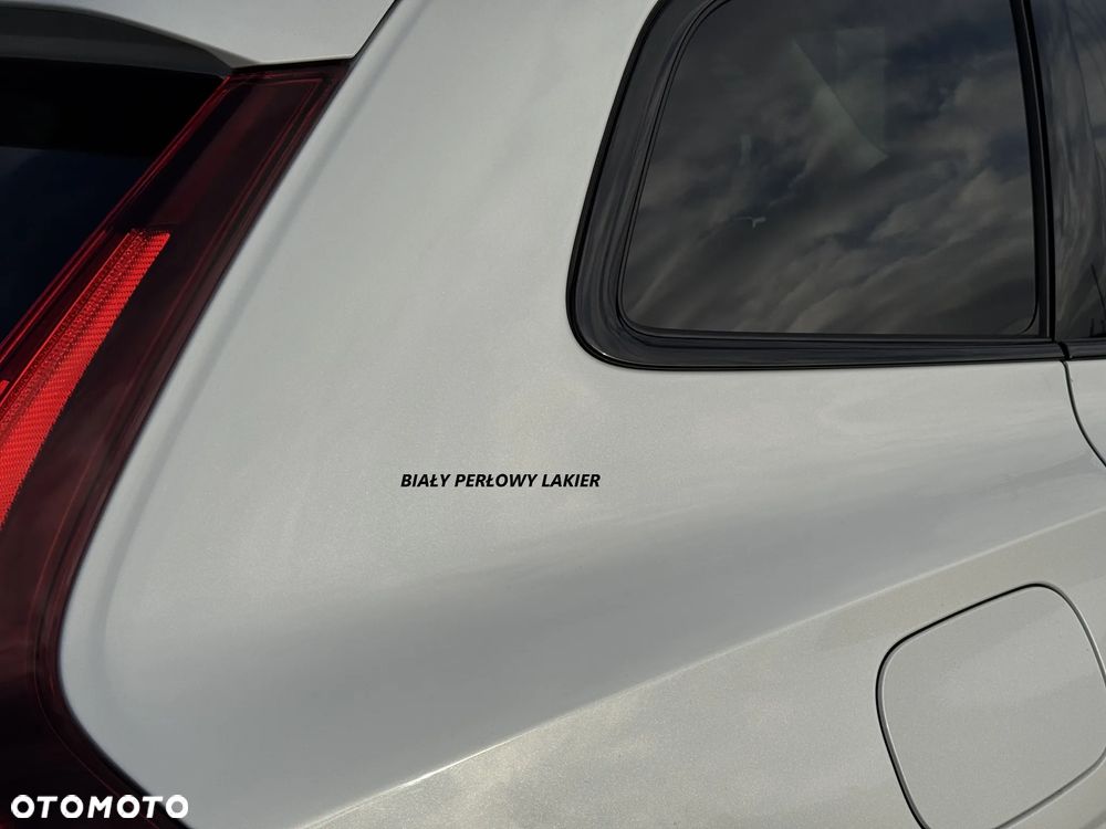 Volvo XC 60 B4 D Plus Dark - 5