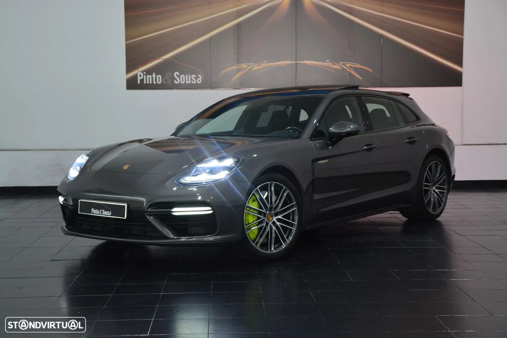 Porsche Panamera Sport Turismo Turbo S E-Hybrid - 18