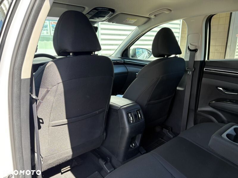 Hyundai Tucson 1.6 T-GDi HEV Executive 2WD - 12