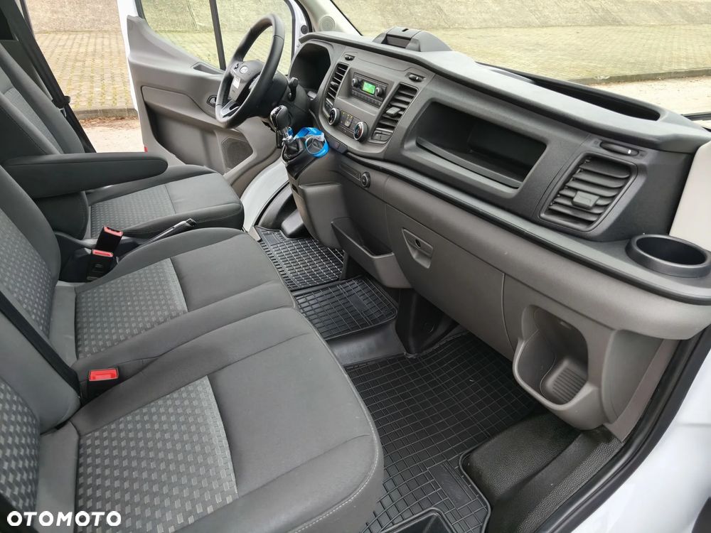 Ford Transit - 39