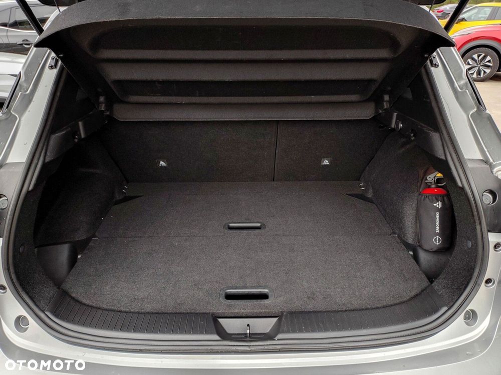 Nissan Qashqai 1.3 DIG-T mHEV N-Connecta Xtronic - 24
