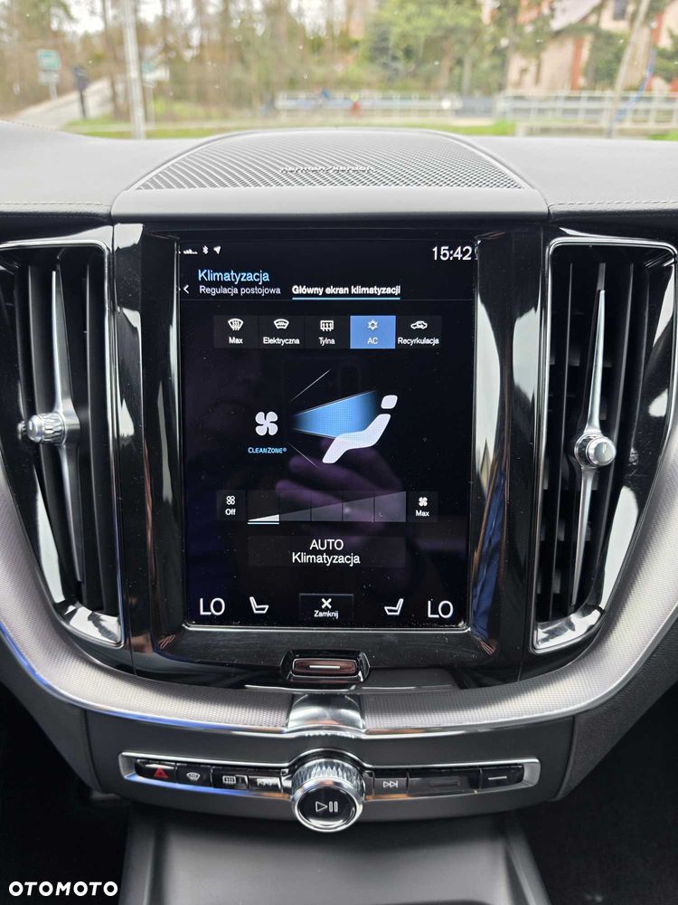 Volvo XC 60 B4 D Geartronic RDesign - 17