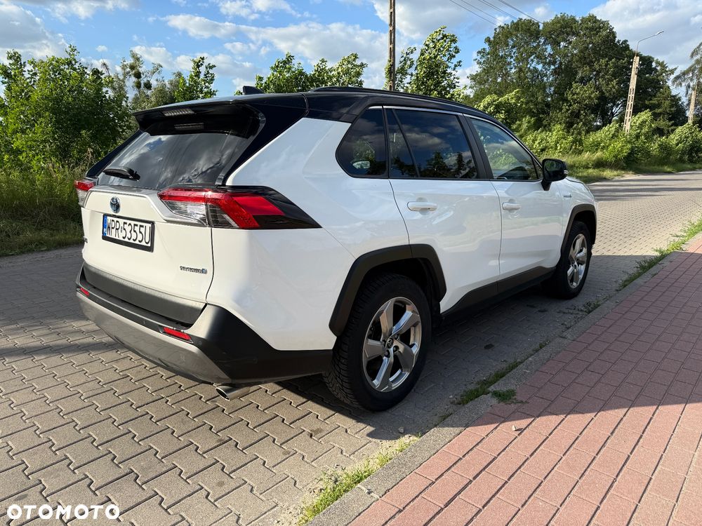 Toyota RAV4 - 10