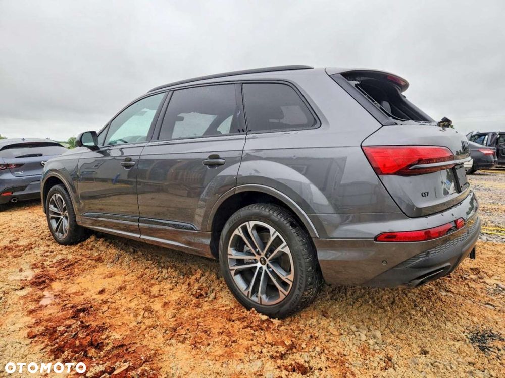 Audi Q7 - 2