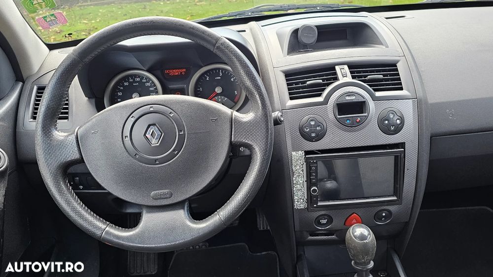 Renault Megane - 9