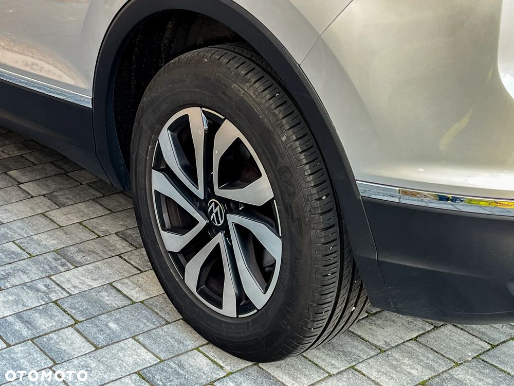 Volkswagen Tiguan - 6