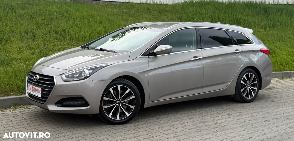 Hyundai i40 Kombi 1.7 CRDi DCT Premium - 1