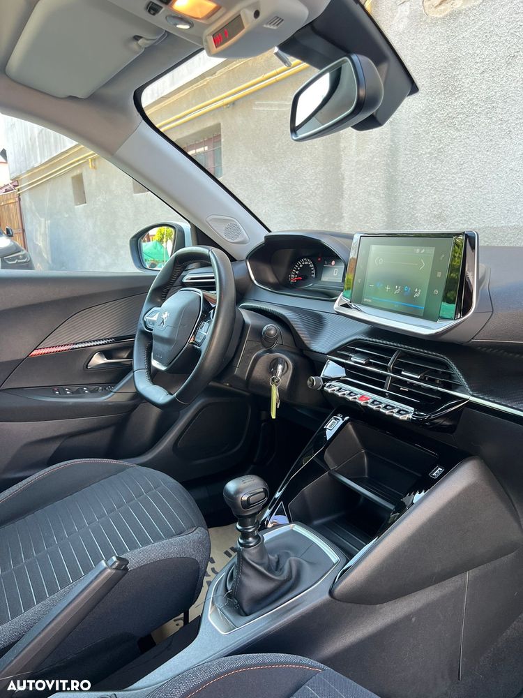 Peugeot 2008 - 15