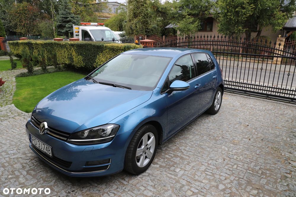 Volkswagen Golf - 2