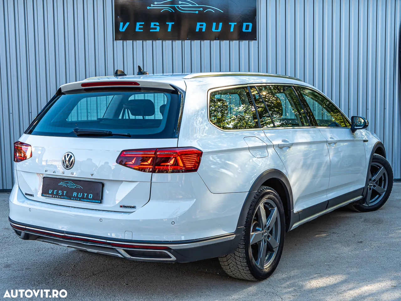 Volkswagen Passat Alltrack 2.0 TDI SCR 4Motion DSG - 3
