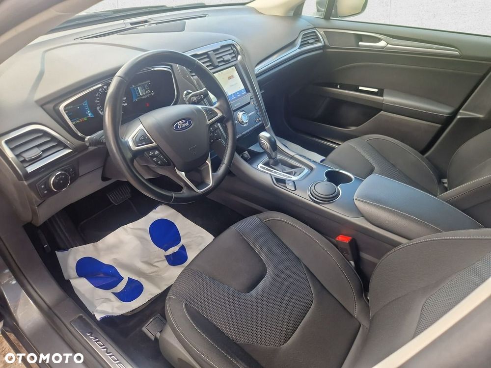 Ford Mondeo - 12