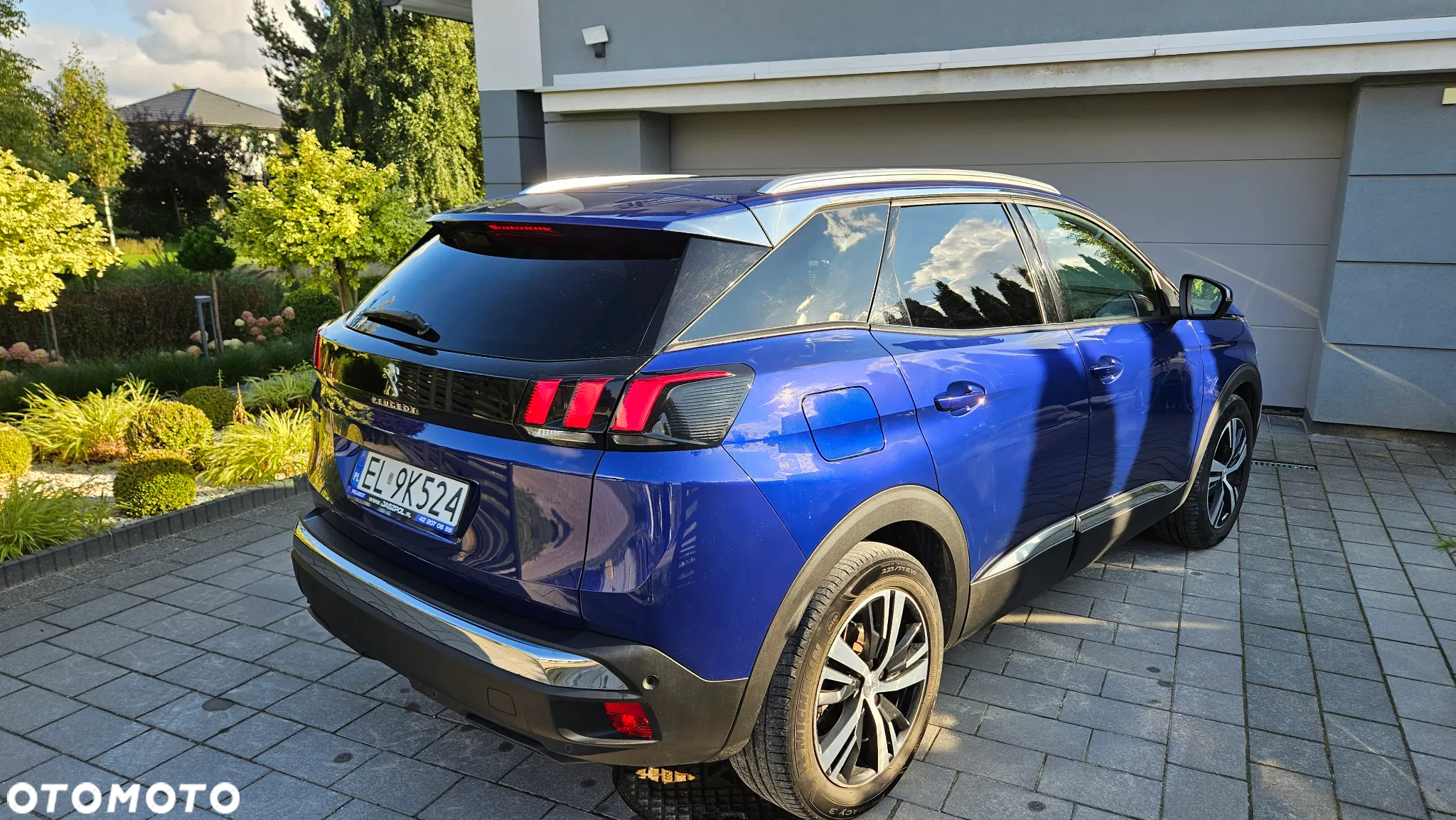 Peugeot 3008 1.2 PureTech GPF Allure S&S EAT8 - 4