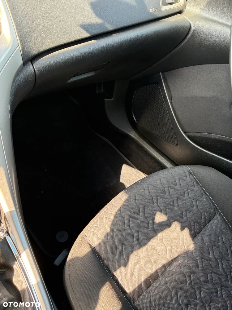 Opel Astra 1.4 Turbo - 15