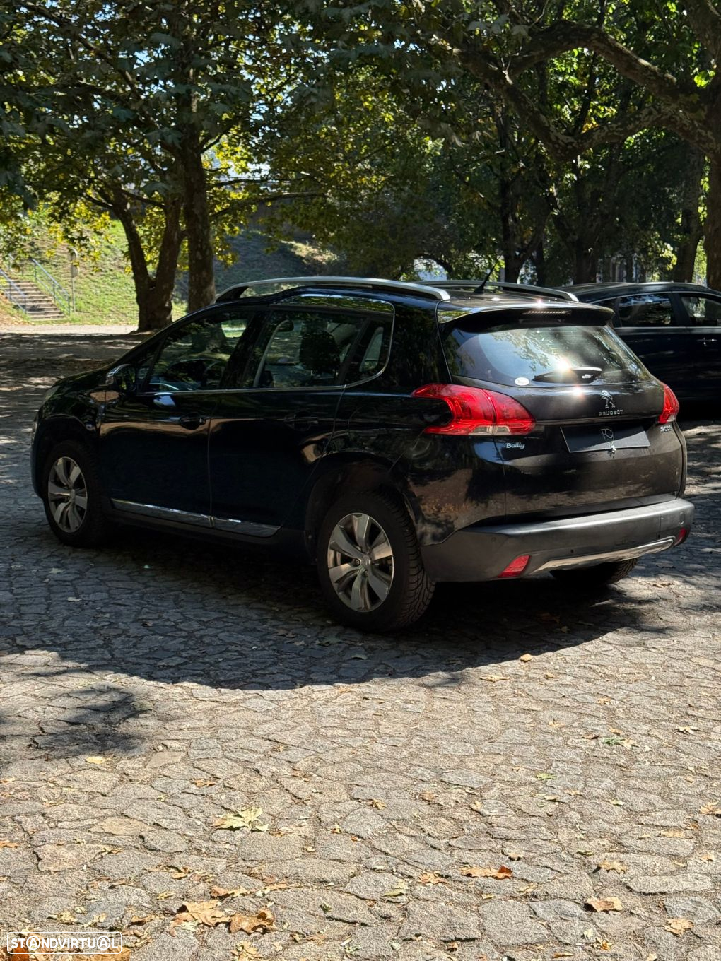 Peugeot 2008 1.2 PureTech Allure - 9
