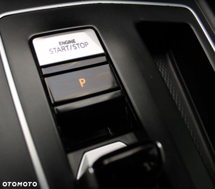 Volkswagen Golf - 23