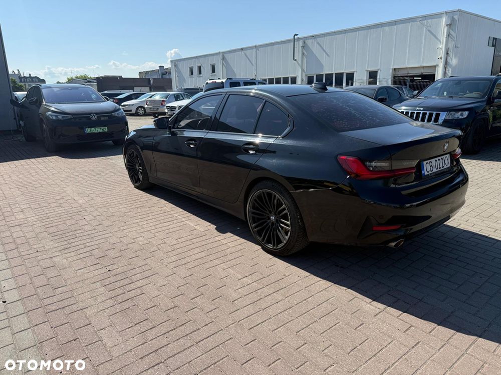 BMW Seria 3 318d - 9