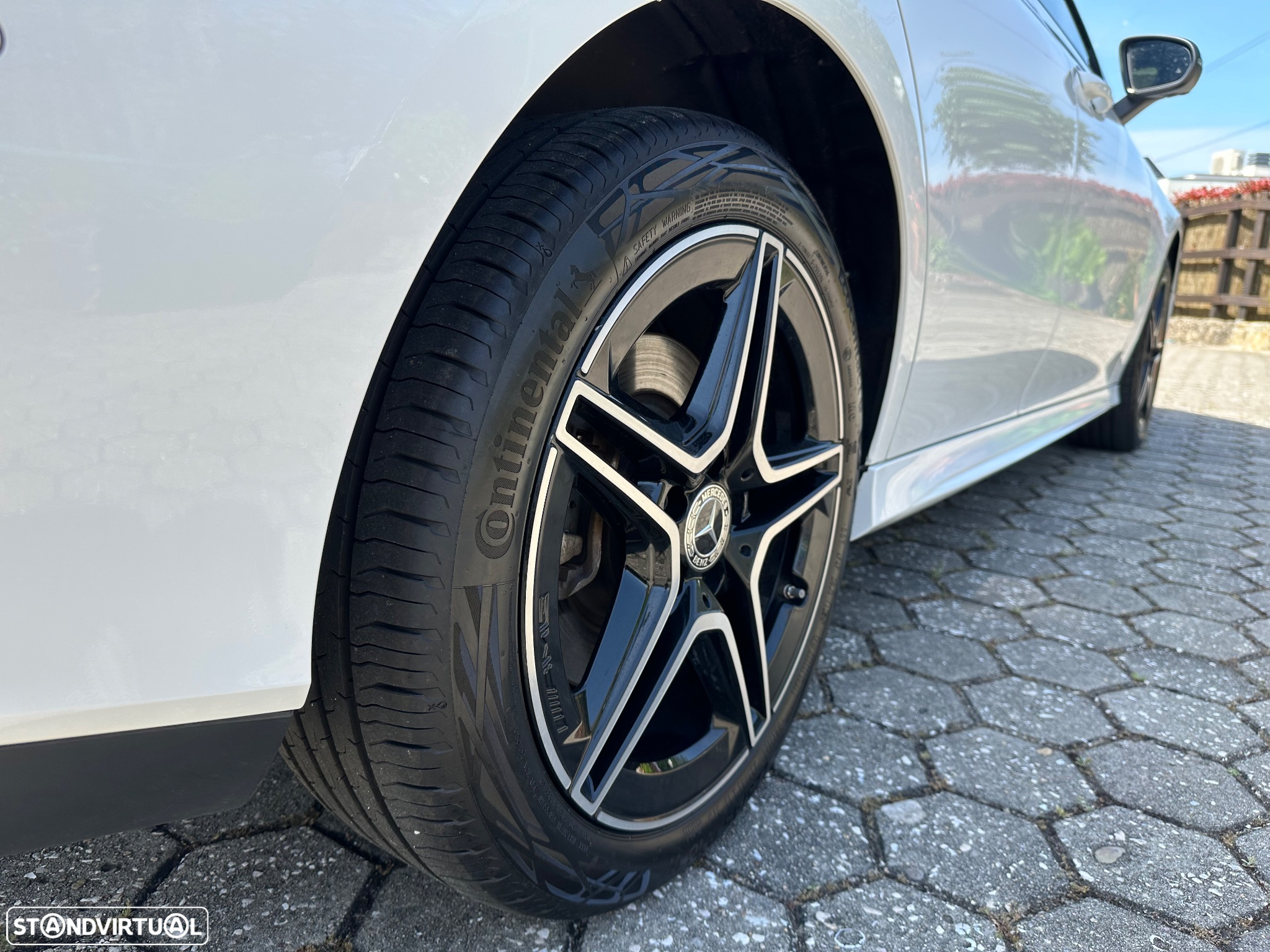 Mercedes-Benz CLA 250 e Shooting Brake AMG Line - 5