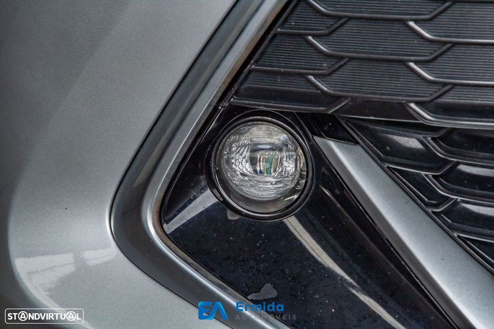 Toyota Corolla Touring Sports - 11